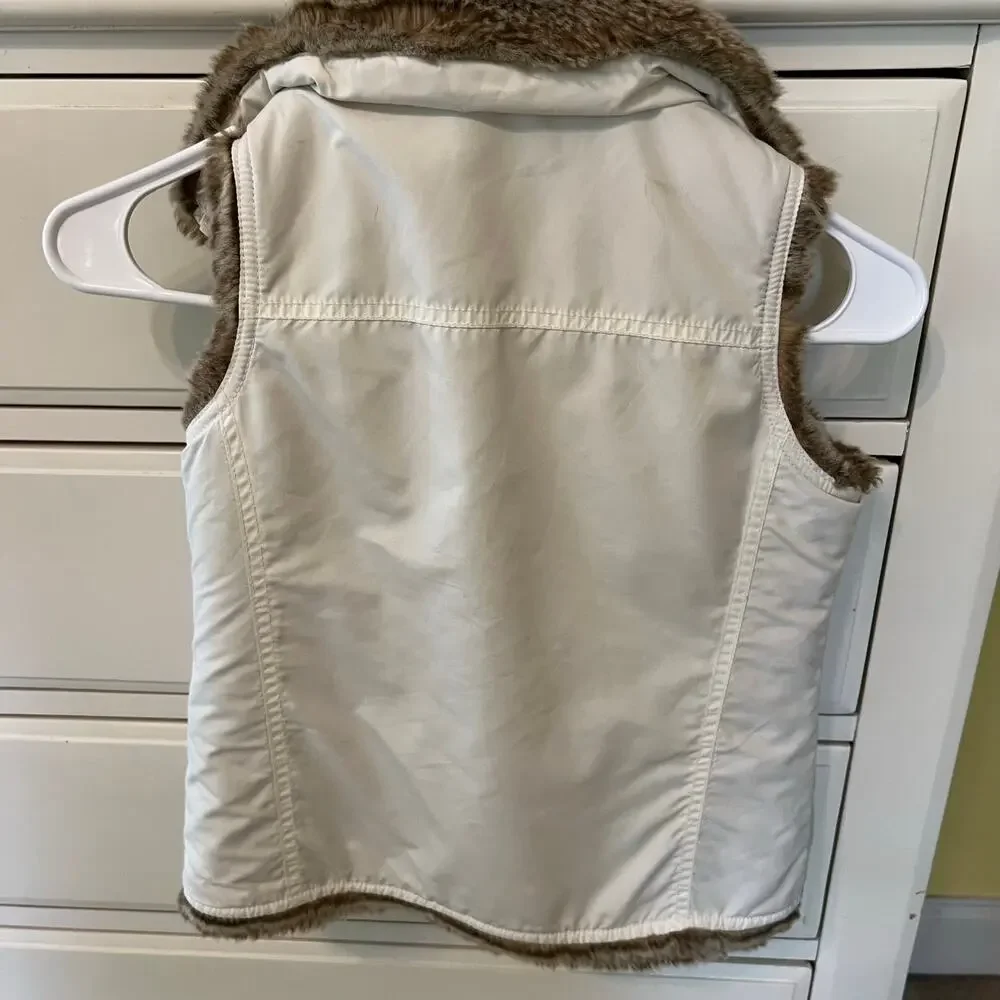 GAP this vest